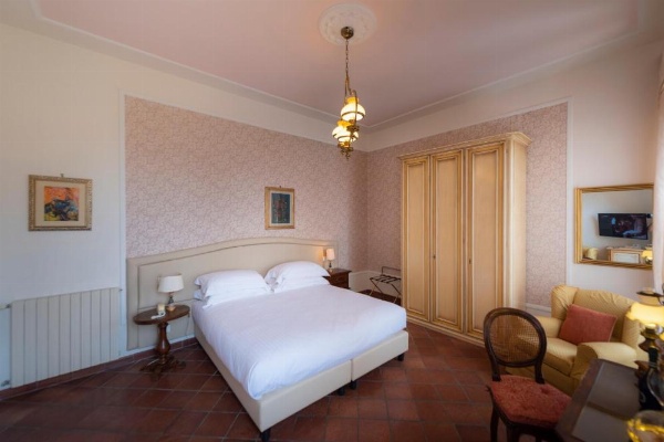 Villa Scacciapensieri Boutique Hotel image 17