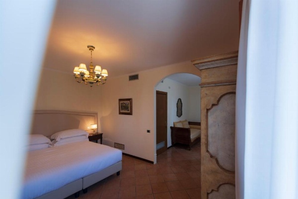 Villa Scacciapensieri Boutique Hotel image 22